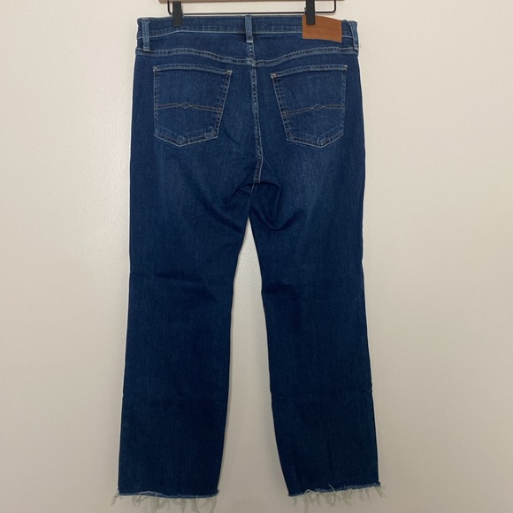 Lucky Brand Sweet Mid Rise Crop Jeans Frayed
Dark Wash Denim Size 31 - Picture 6 of 12